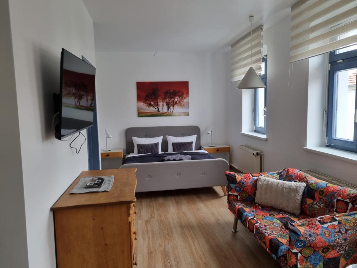 Hotel Kreuzbergbaude Beim Berzdorfer See Mit Wohlfuehl Sauna Markersdorf Extérieur photo