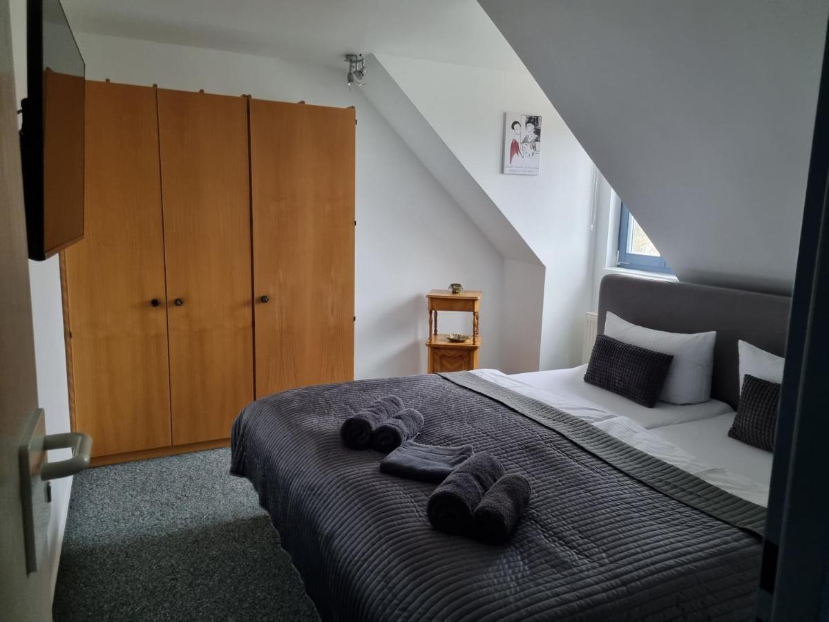 Hotel Kreuzbergbaude Beim Berzdorfer See Mit Wohlfuehl Sauna Markersdorf Extérieur photo