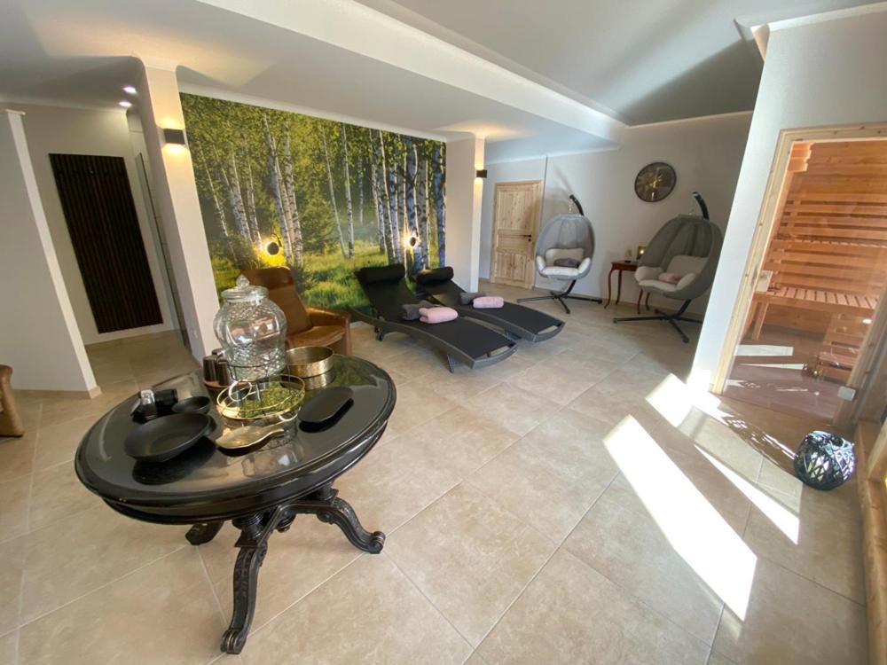Hotel Kreuzbergbaude Beim Berzdorfer See Mit Wohlfuehl Sauna Markersdorf Extérieur photo